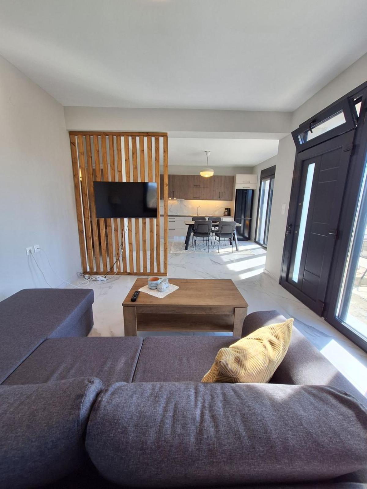P&M Apartment Ioannina Exterior photo